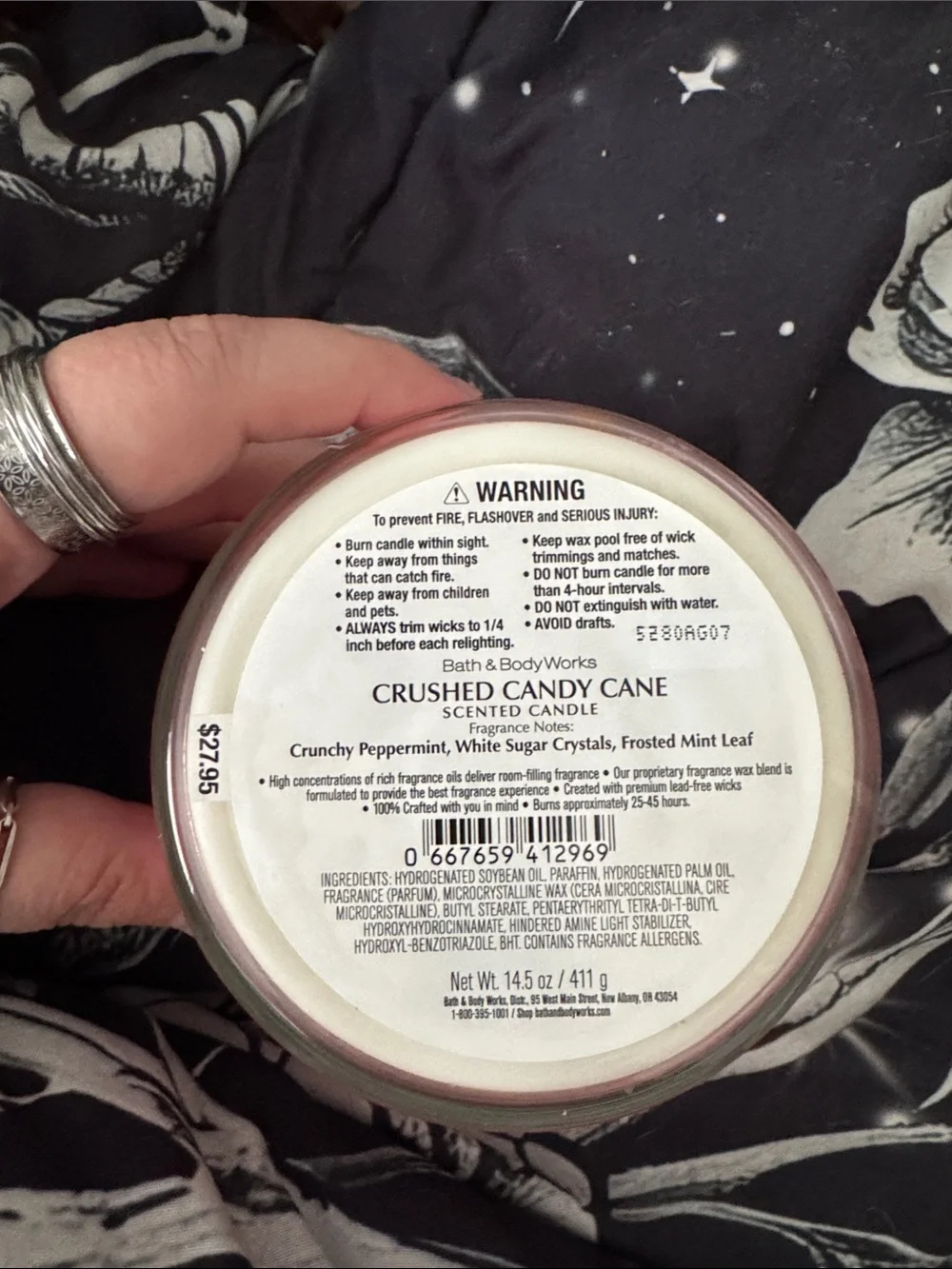 Bath & Body Works festive candle